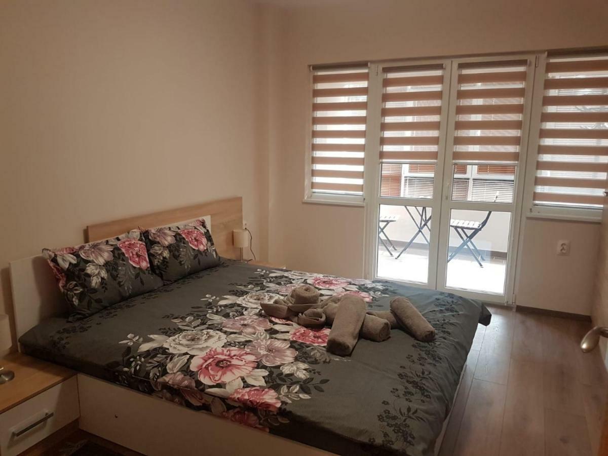 Odessus Apartamento Varna Exterior foto